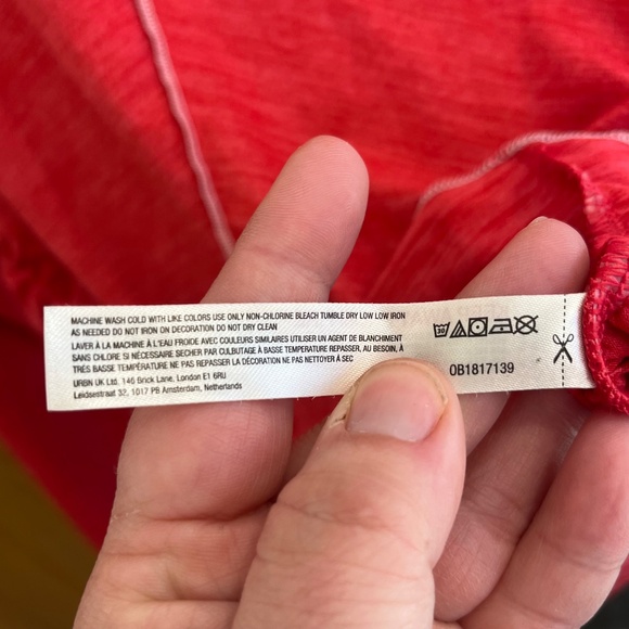 Free People FP MOVEMENT Right On Run Layer Shirt Winterberry Red Size Medium - Picture 10 of 11